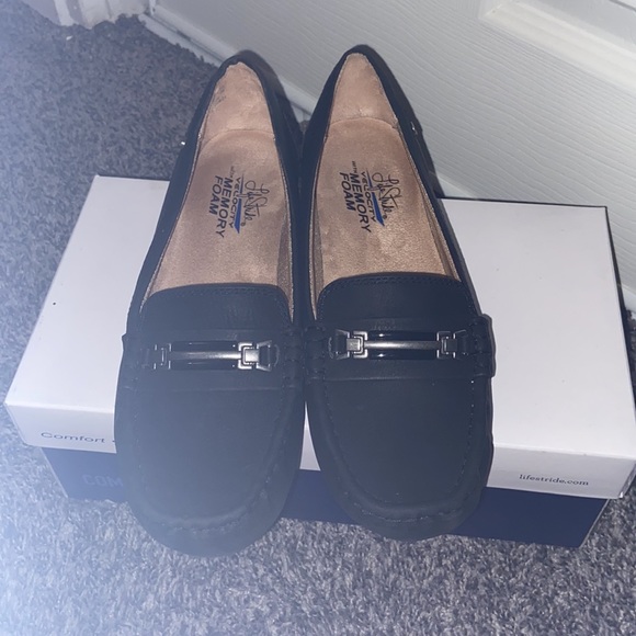 •NWT•Life Stride•MemoryFoam Flats w/Heel•Women’s•9 - Picture 3 of 6